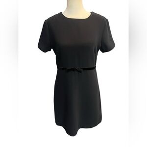 GAP Woman’s Short Sleeve Black Bow Dress - Size 4